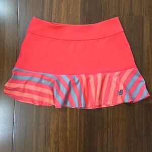 NEW BALANCE NB DRY ATHLETIC SKIRT CORAL & GRAY RUFFLE SMALL